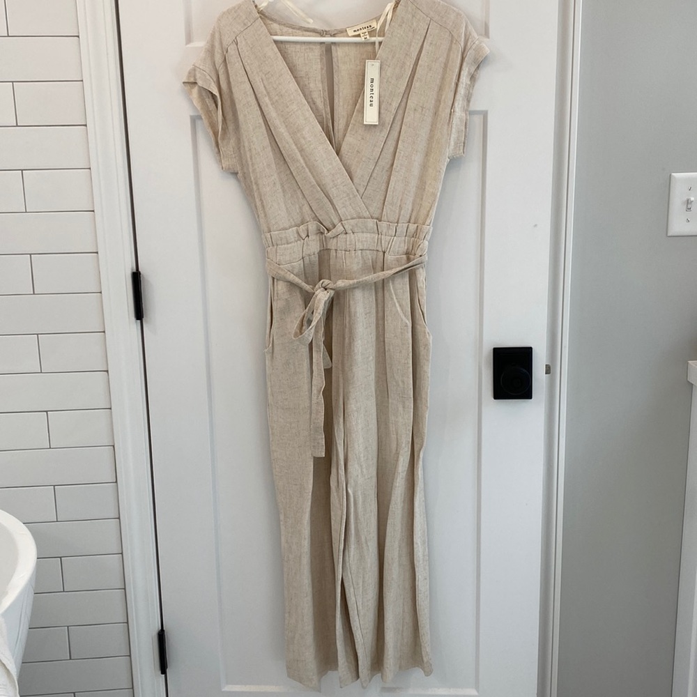 Monteau tan, linen jumpsuit, size M.